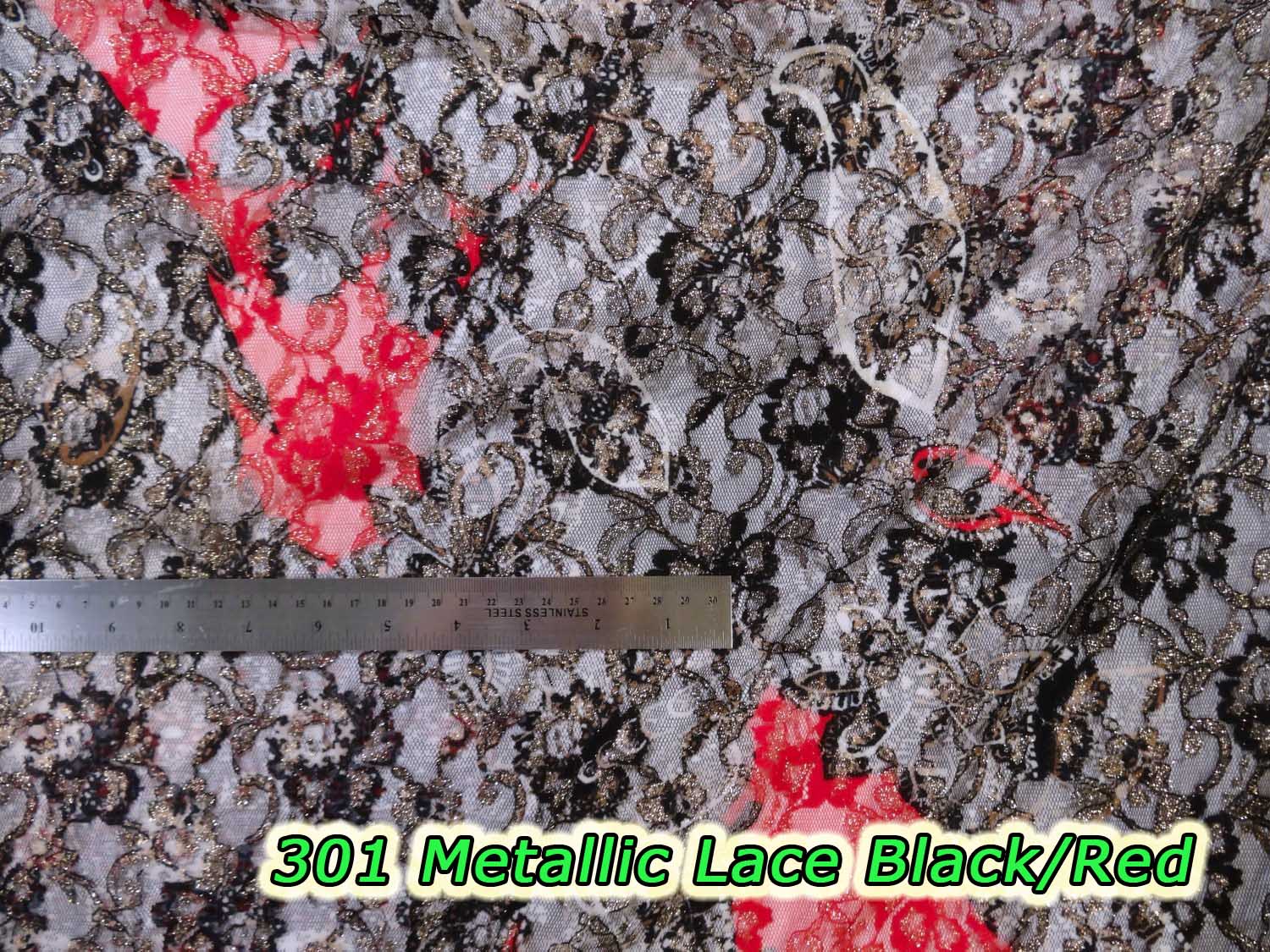 301 Metallic Lace Black/Red