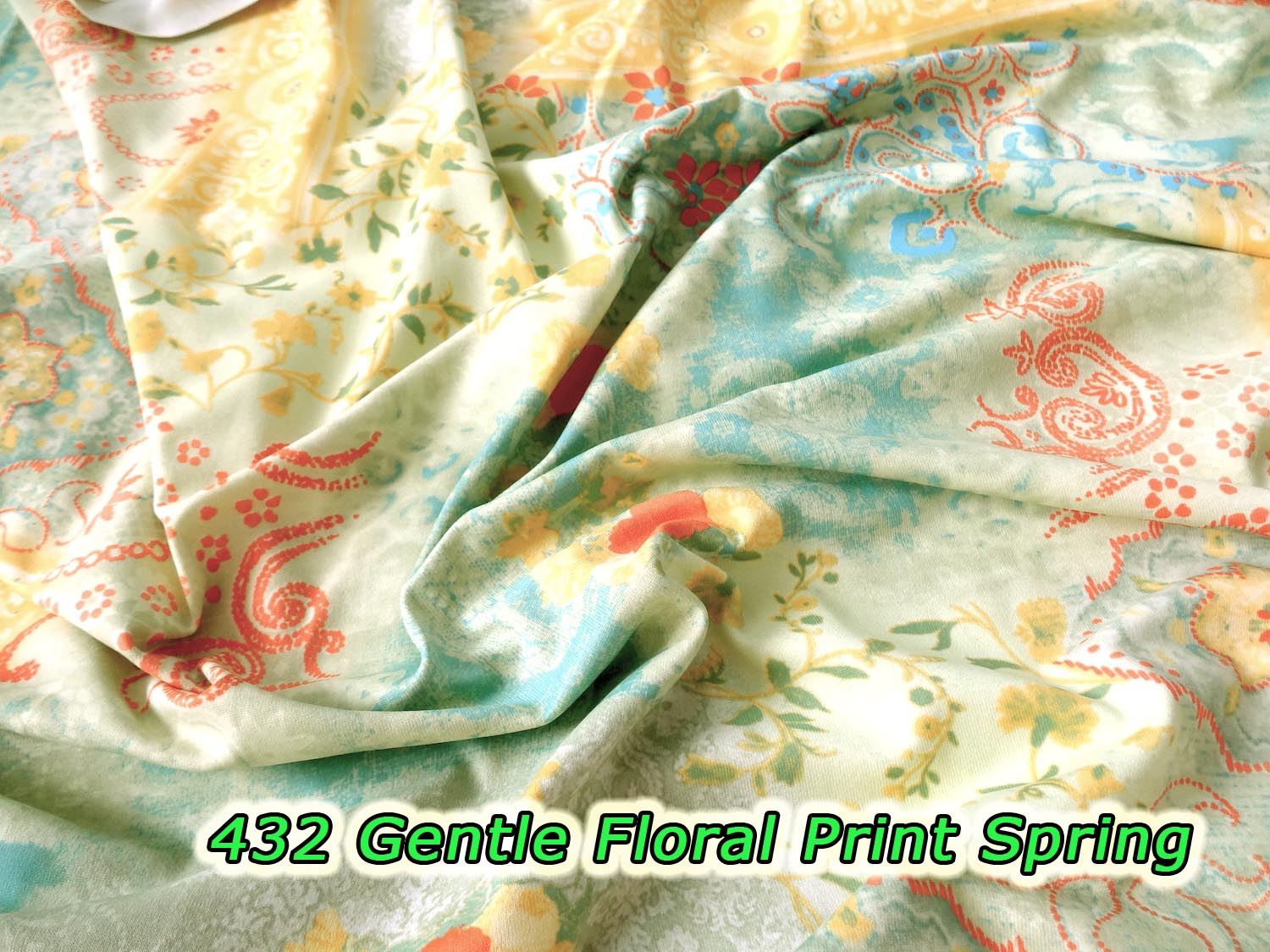 432 Gentle Floral Print Spring